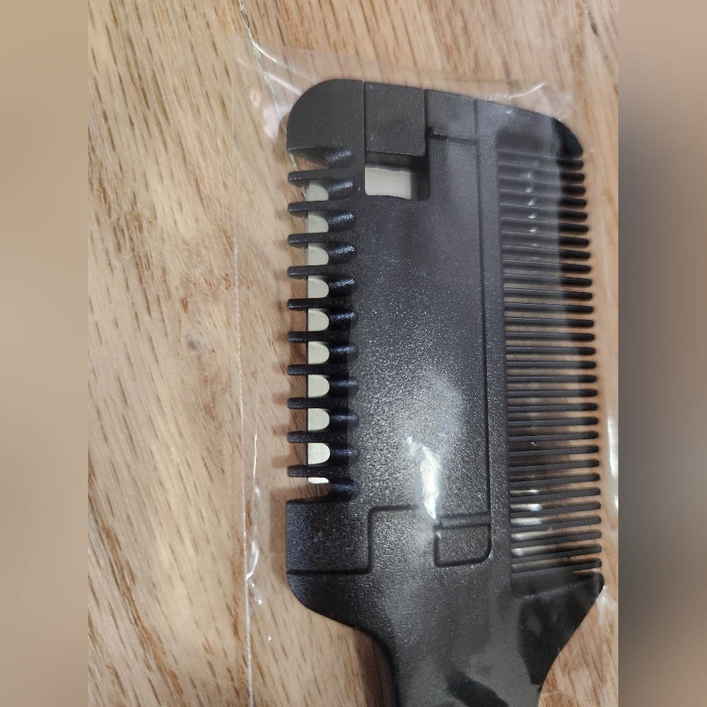 NIP Professional Hair Cutting Razor Comb Split End Trimmer